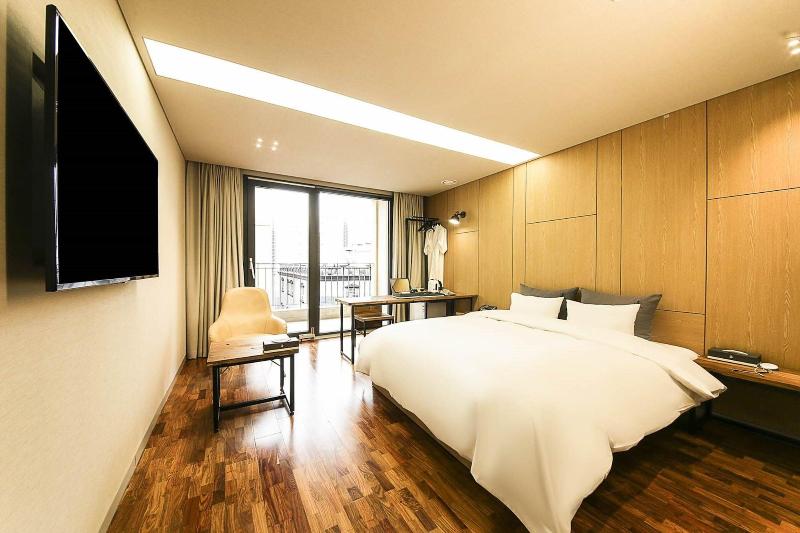 Yeoubi Hotel image