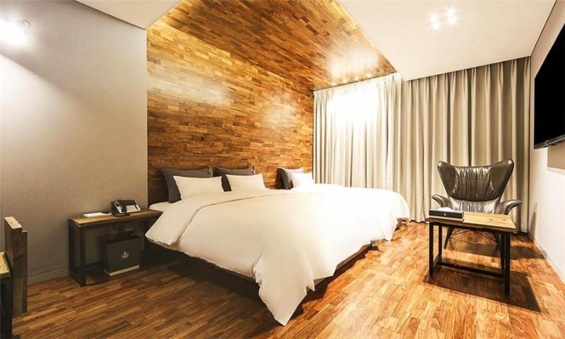 Yeoubi Hotel image