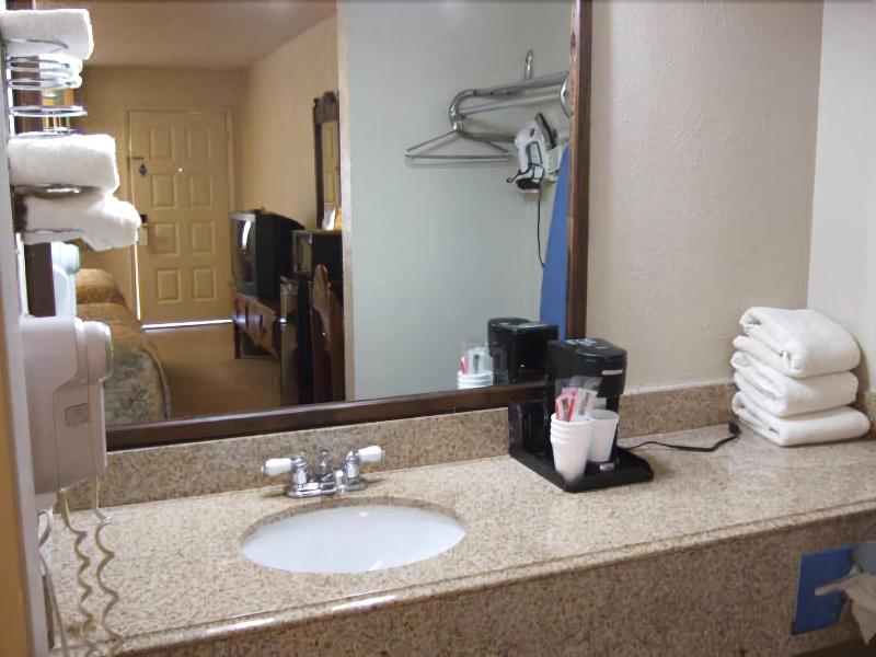 Chaparral Motel image