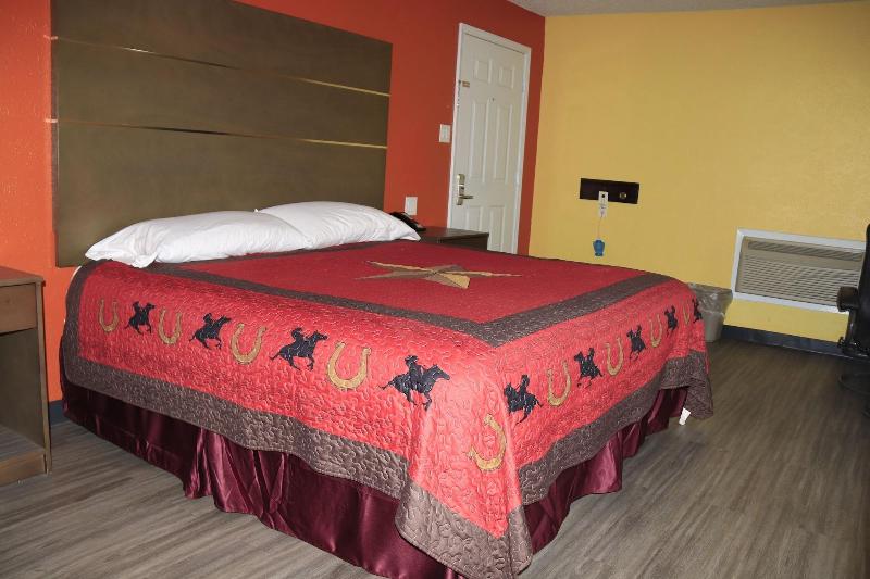 Chaparral Motel image