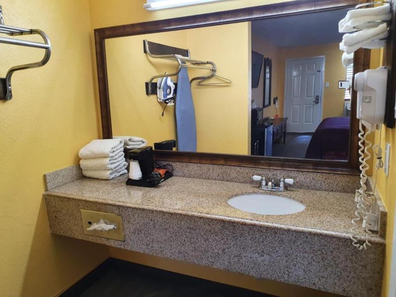 Chaparral Motel image