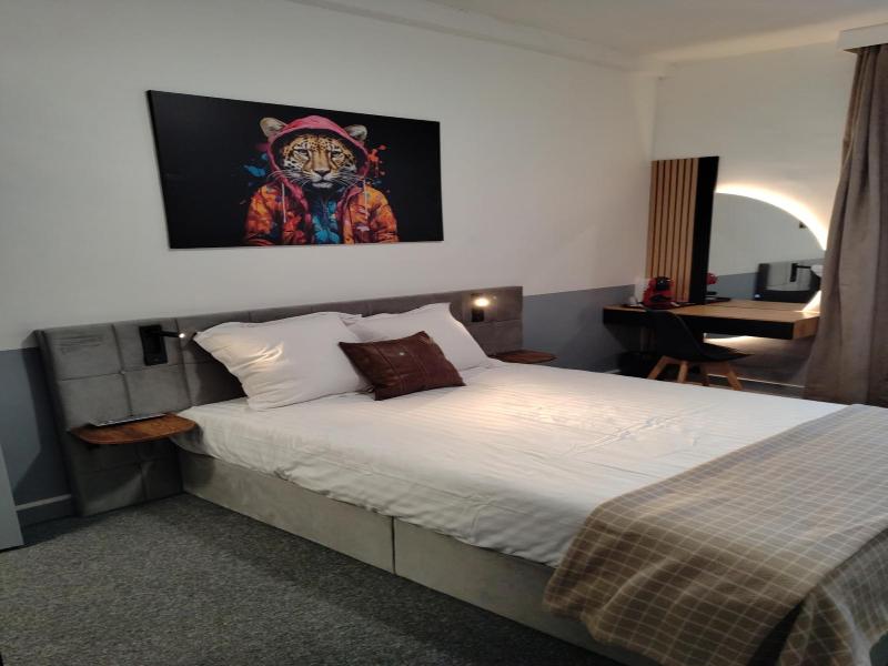 Hotel Saint Daniel image