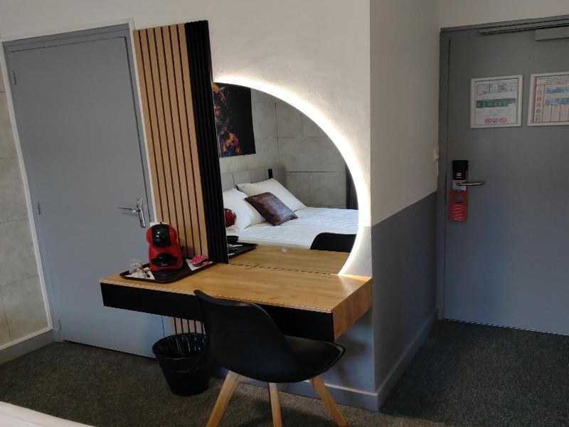 Hotel Saint Daniel image