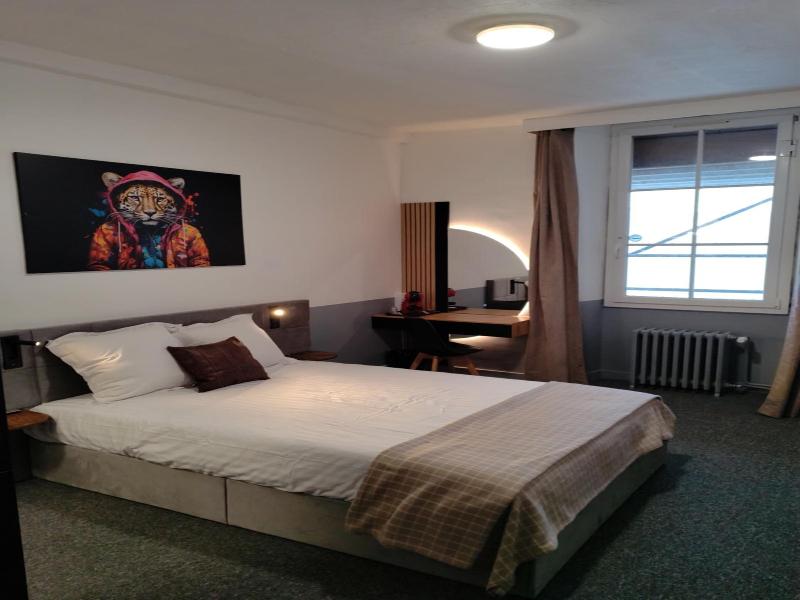 Hotel Saint Daniel image