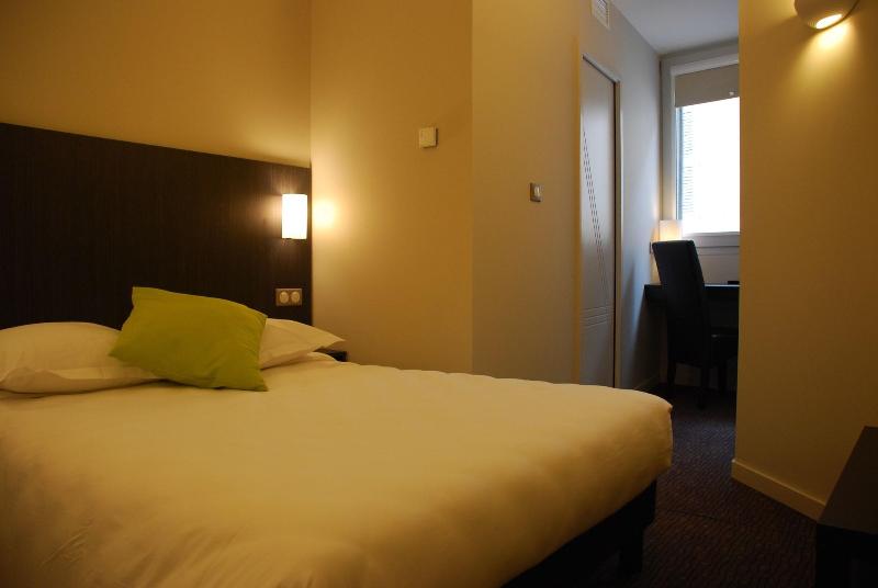 Ruthenium Hotel image