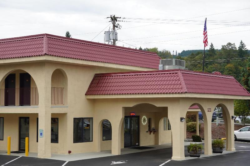 Timberland Inn & Suites image