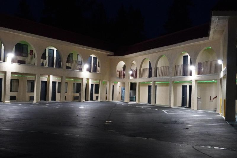 Timberland Inn & Suites image