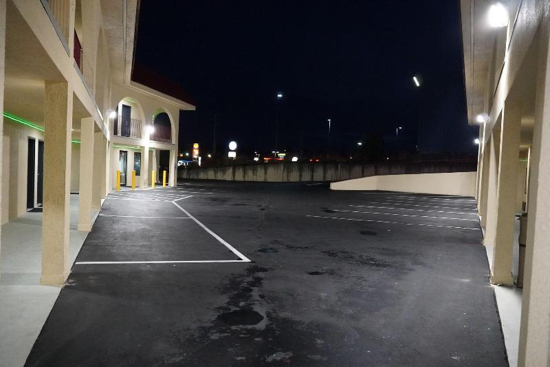 Timberland Inn & Suites image