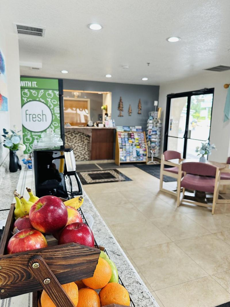 Timberland Inn & Suites image