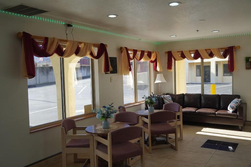 Timberland Inn & Suites image