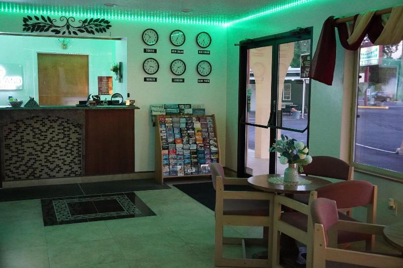 Timberland Inn & Suites image