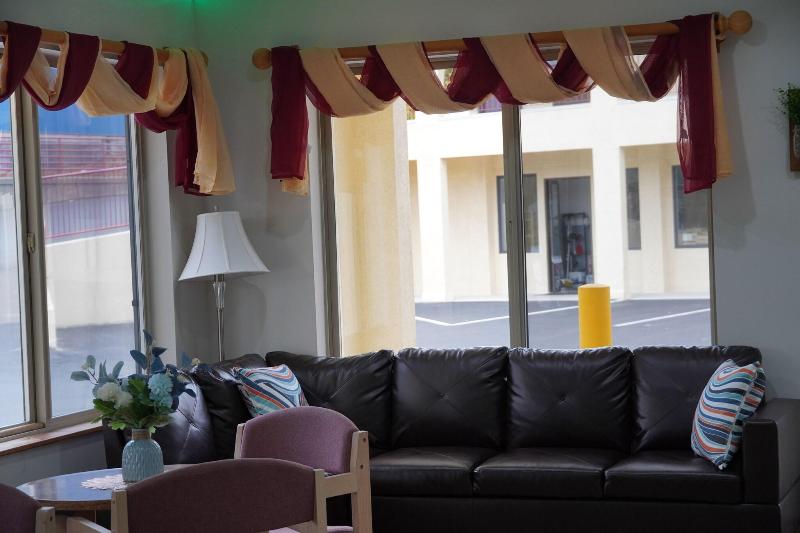 Timberland Inn & Suites image