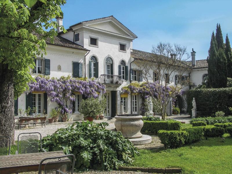 Villa Di Tissano image