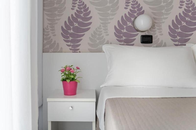Hotel Ervill image