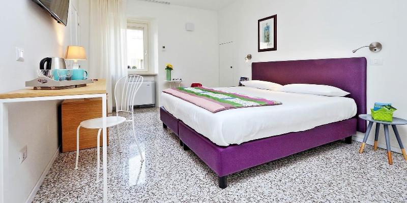 Guest House Viaroma image