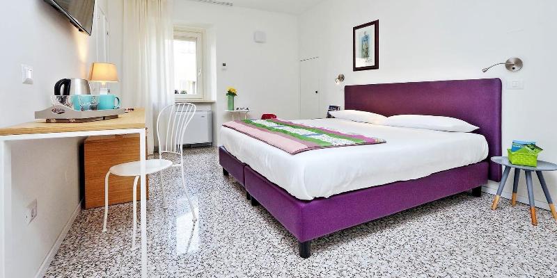 Guest House Viaroma image