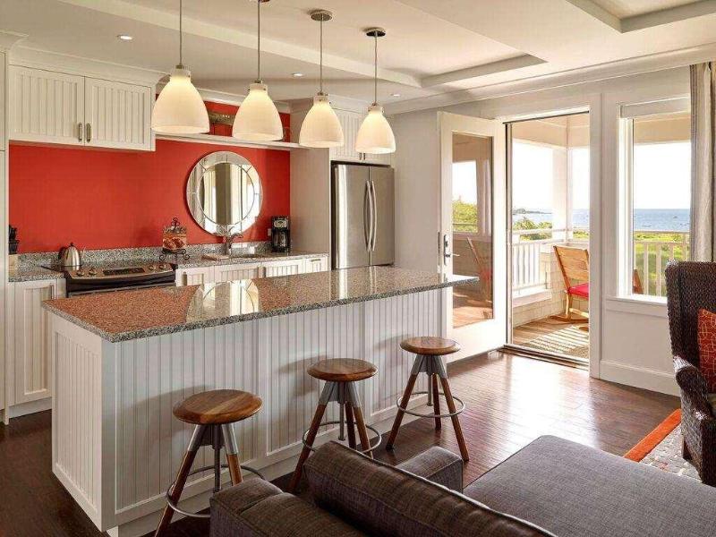 Inn By The Sea image
