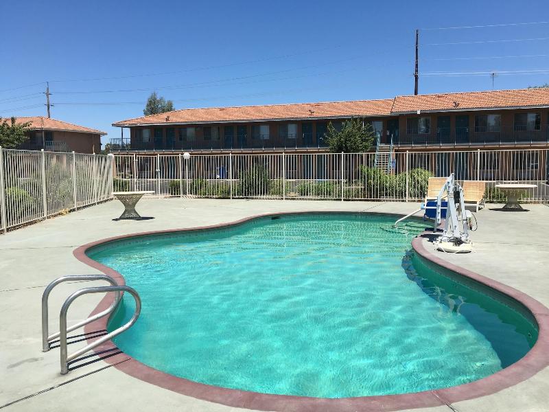 Applegate Inn