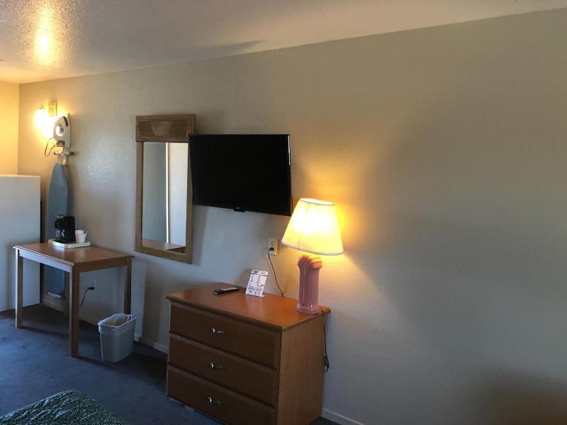 Applegate Inn image