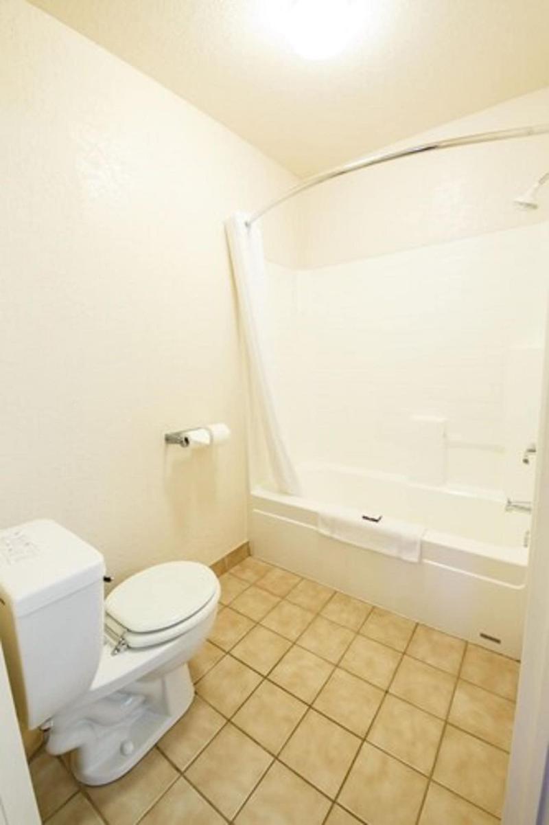 Murphys Inn Motel image