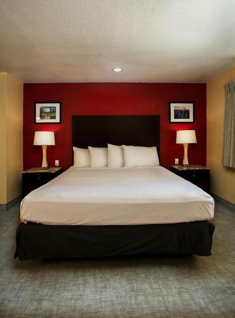 Yosemite Inn image