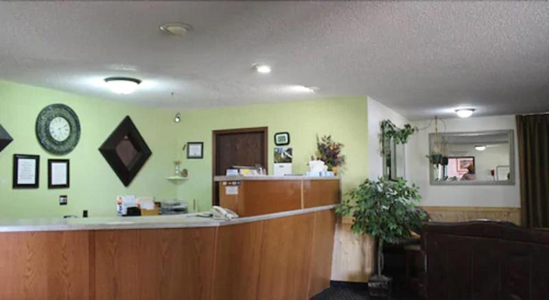 East Grand Inn image