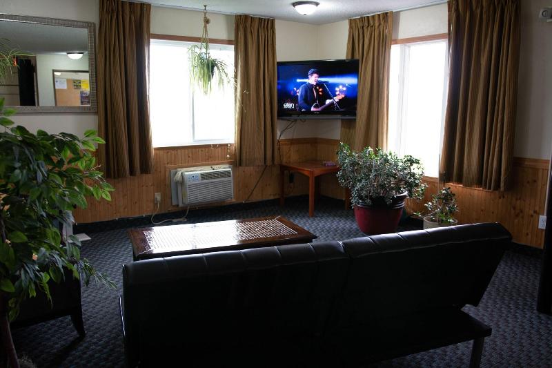 East Grand Inn image