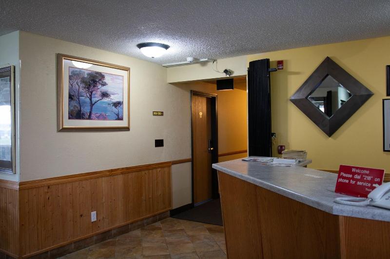 East Grand Inn image