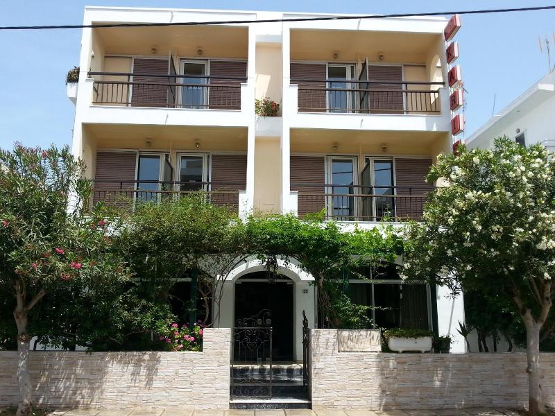Karis Hotel image