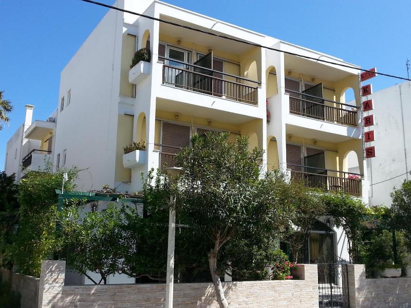 Karis Hotel — general view