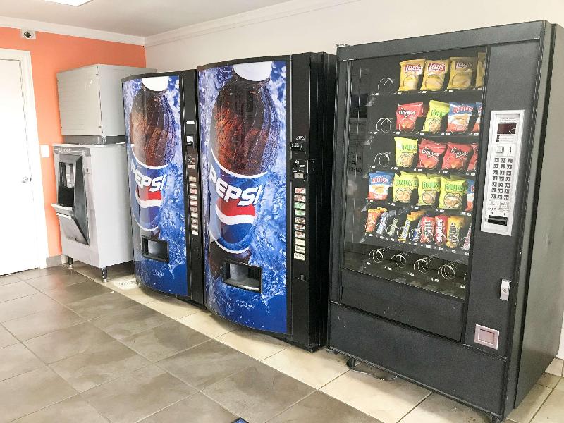Motel 6 Anniston, AL image