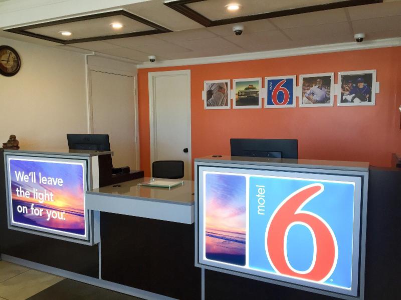 Motel 6 Anniston, AL image