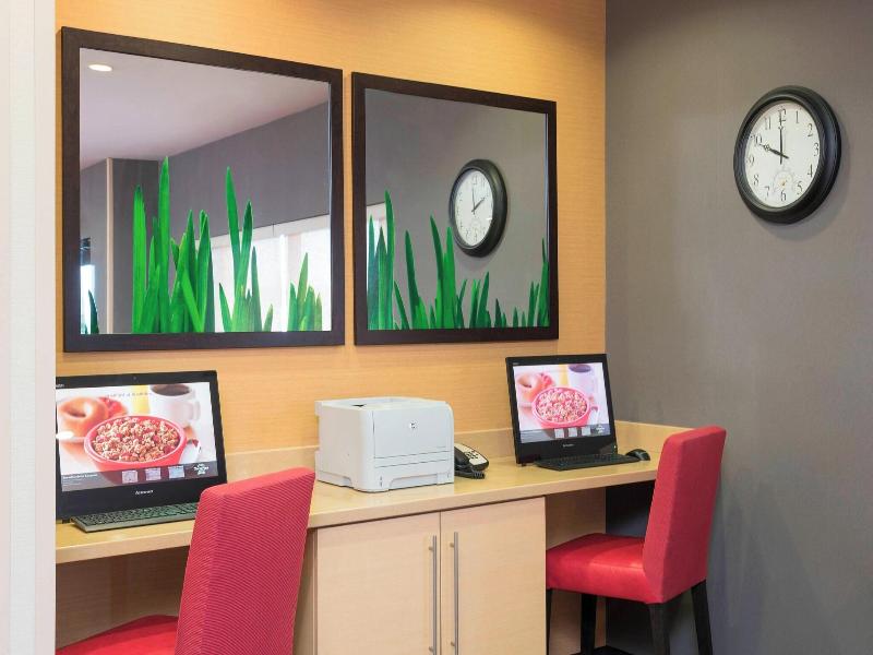 Towneplace Suites By Marriott Kalamazoo