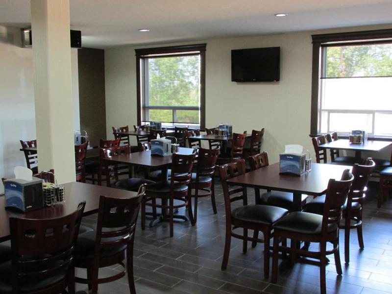 Sigma Inn & Suites Melville image 3
