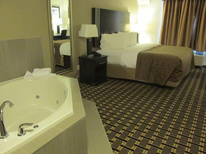 Sigma Inn & Suites Melville image