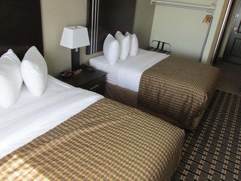 Sigma Inn & Suites Melville image
