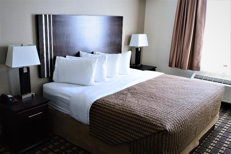 Sigma Inn & Suites Melville image