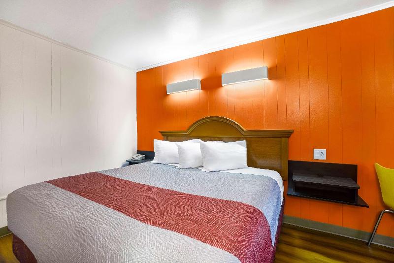 Motel 6 Ilion, NY image