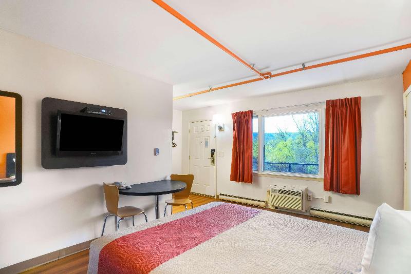 Motel 6 Ilion, NY image