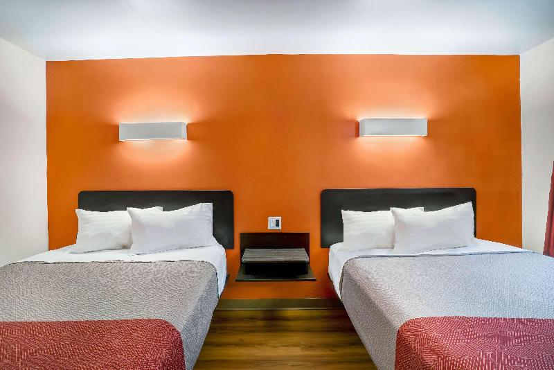 Motel 6 Ilion, NY image