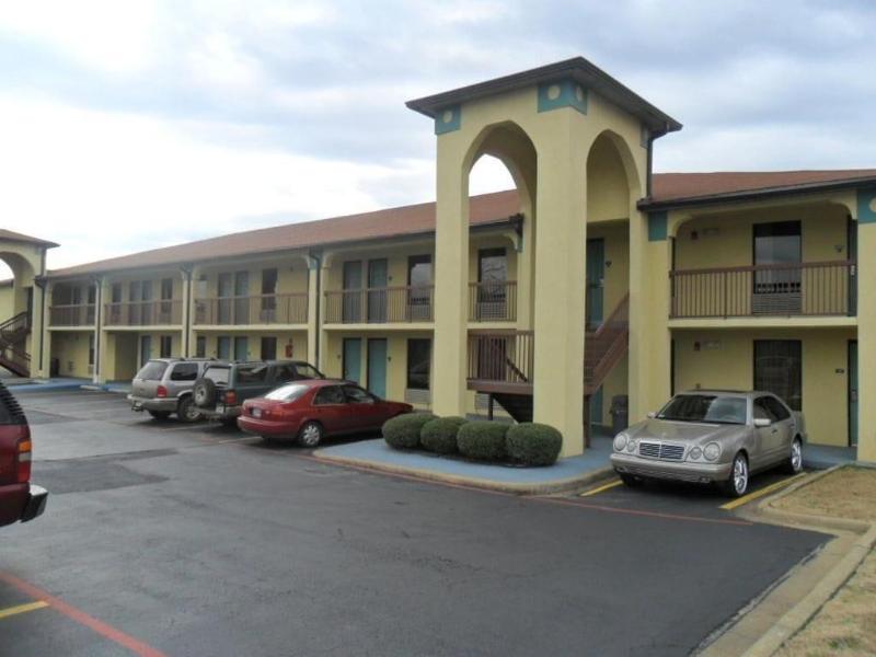 Luxury Inn And Suites image