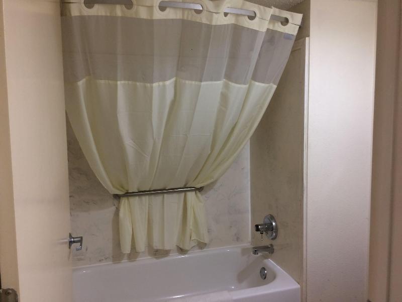 Luxury Inn And Suites image 2