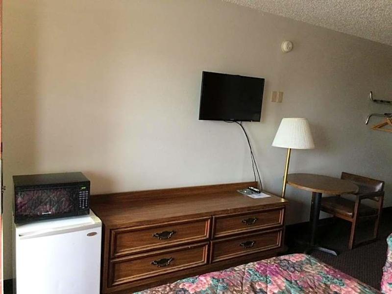Rexdale Inn — general view