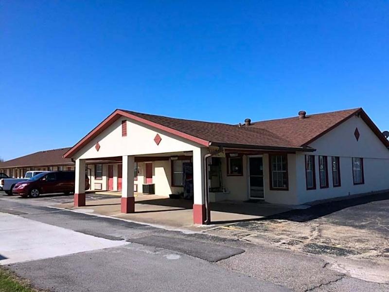 Rexdale Inn — general view