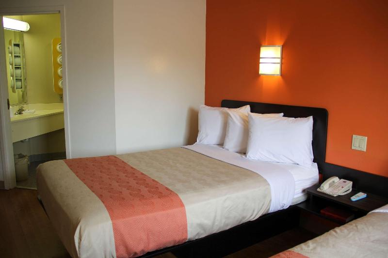 Motel 6 Milan, Oh - Sandusky image