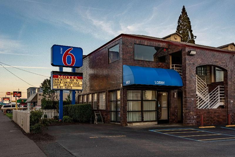 Motel 6 Canby, OR image