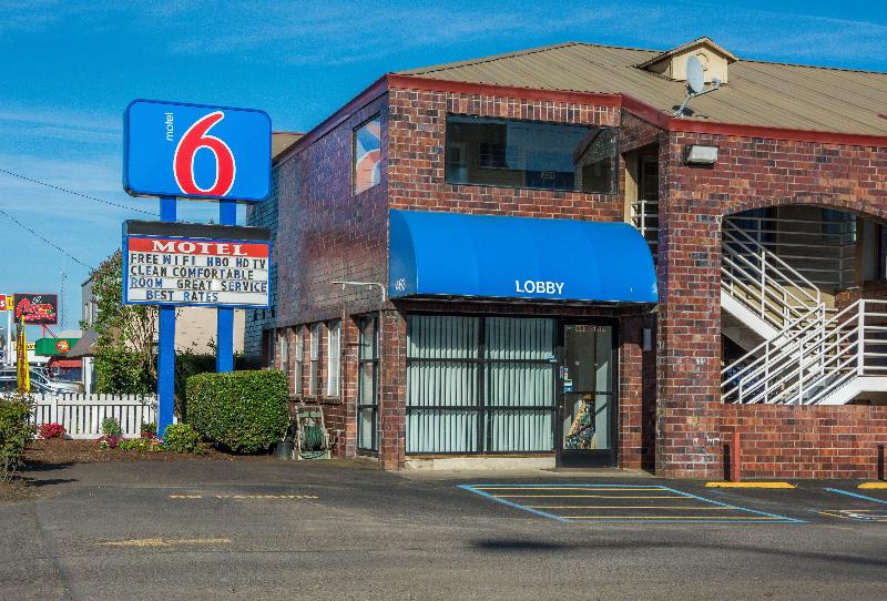 Motel 6 Canby, OR image