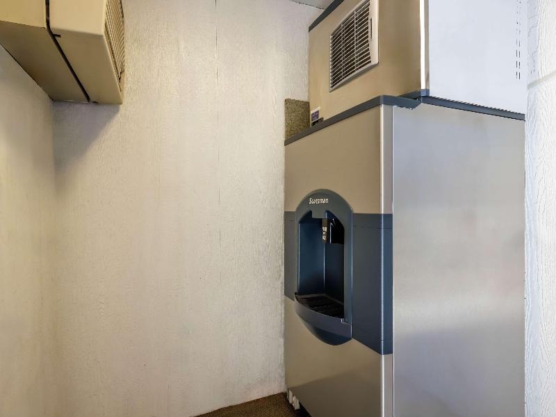 Motel 6 Canby, OR image