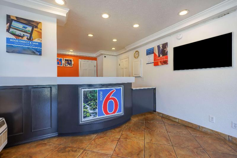 Motel 6 Canby, OR image