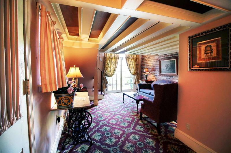 The Olivier House Hotel image